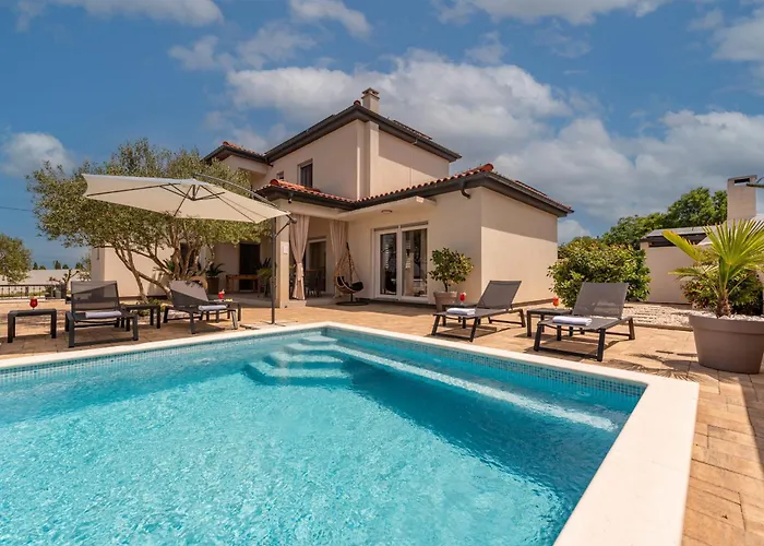 La Aurora Zadarvillas Murvica (Policnik)