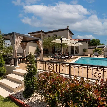 La Aurora Zadarvillas *
