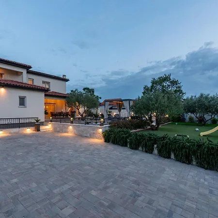 La Aurora Zadarvillas Murvica (Policnik)