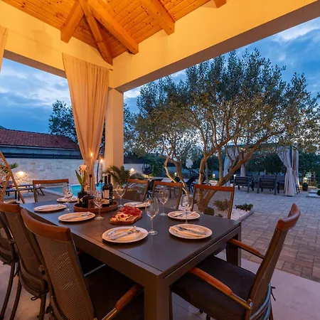 Villa La Aurora Zadarvillas *