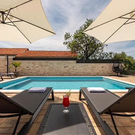 Villa La Aurora Zadarvillas *