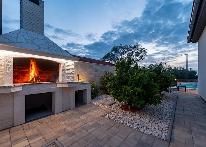 La Aurora Zadarvillas וילה *