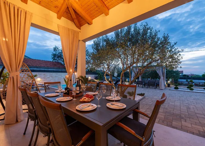 Vila La Aurora Zadarvillas *