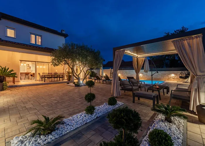 La Aurora Zadarvillas וילה *