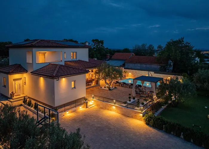 La Aurora Zadarvillas וילה *