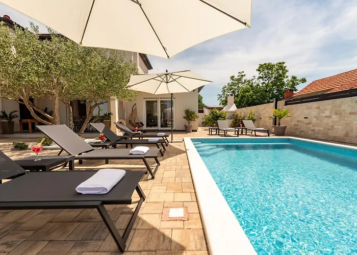 La Aurora Zadarvillas וילה *